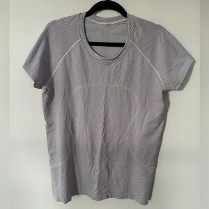 Lululemon Swiftly short sleeve t-shirt black white stripes 14